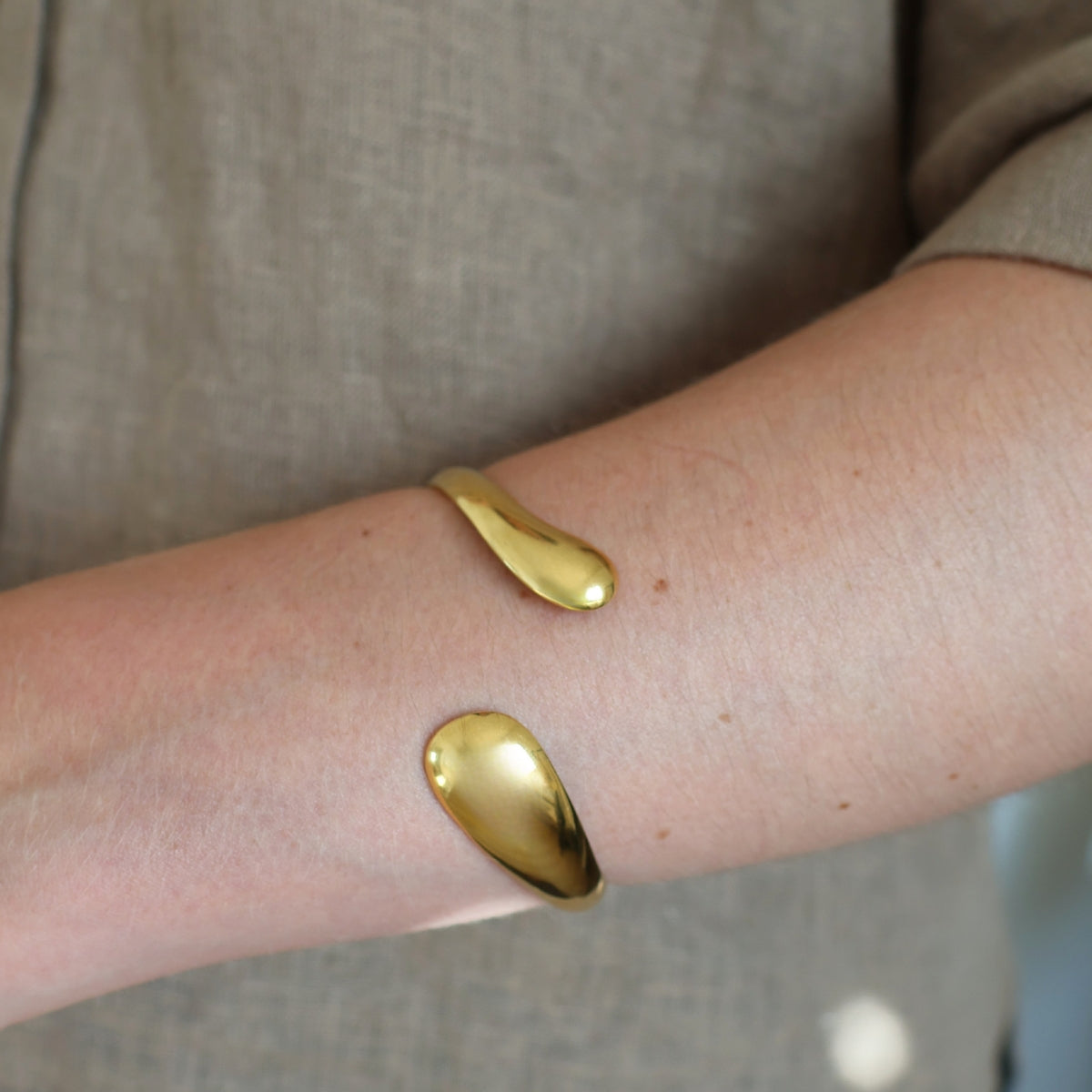 Double Drop Bangle winther-studio-norway